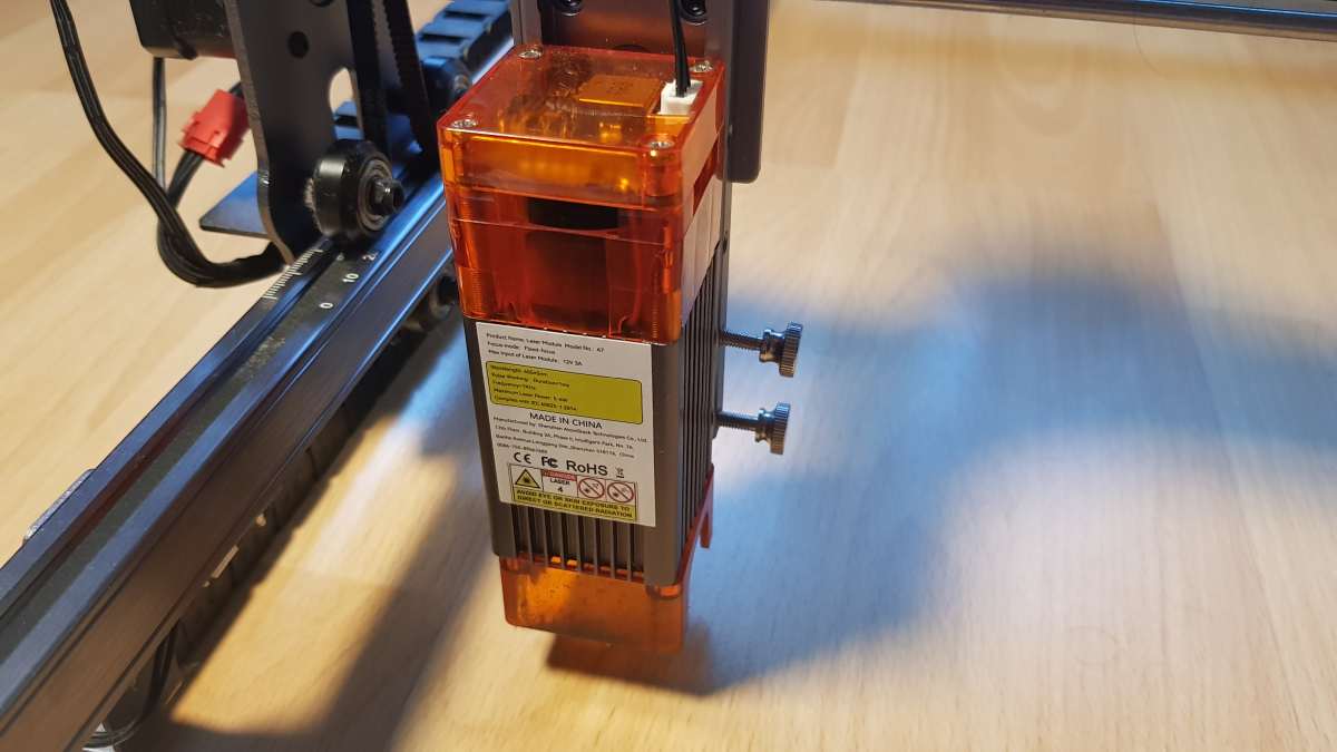 Laser Kopf der Vevor Graviermaschine mit 5 Watt