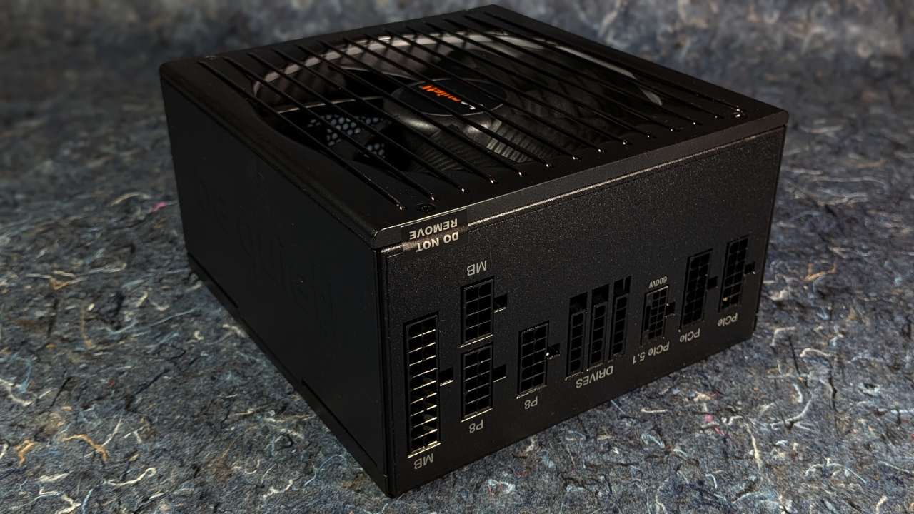 das Straight Power 12 ohne Kabel im Review und Test auf Addis Techblog