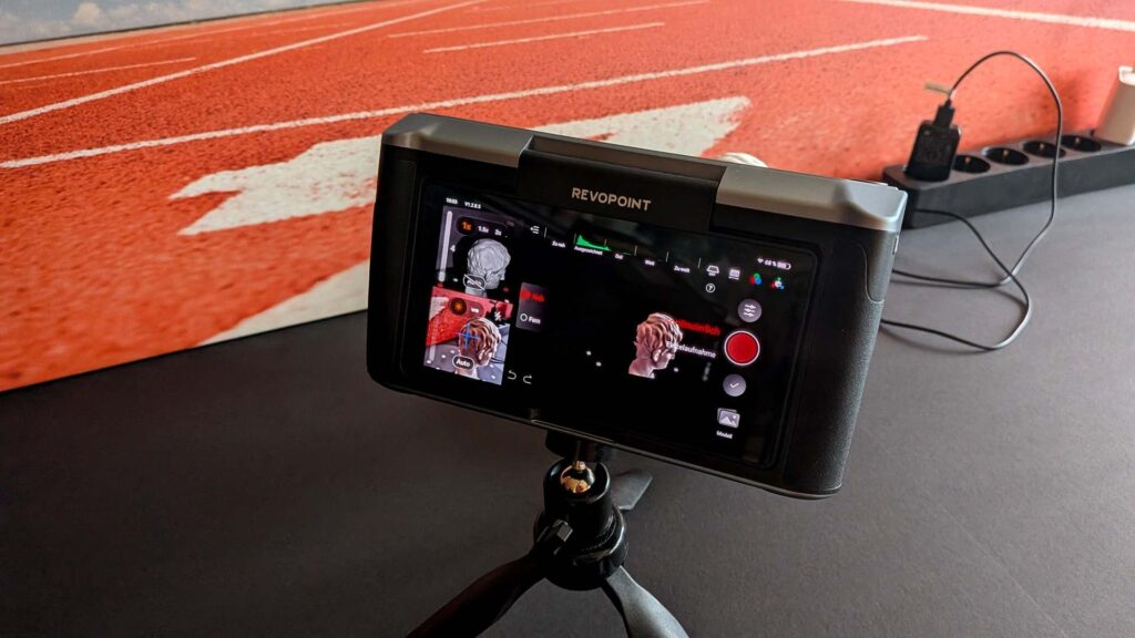 Revopoint Miraco Plus Scanning screen