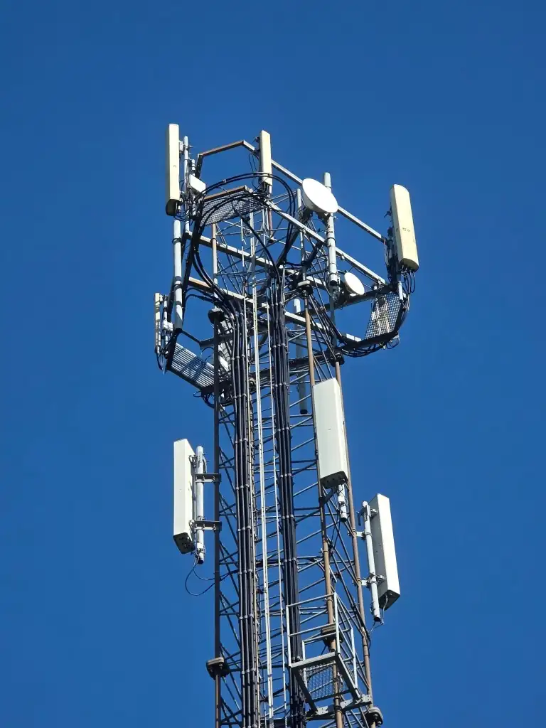 Funkmast für Mobilfunk und jetzt auch für das Festnetz